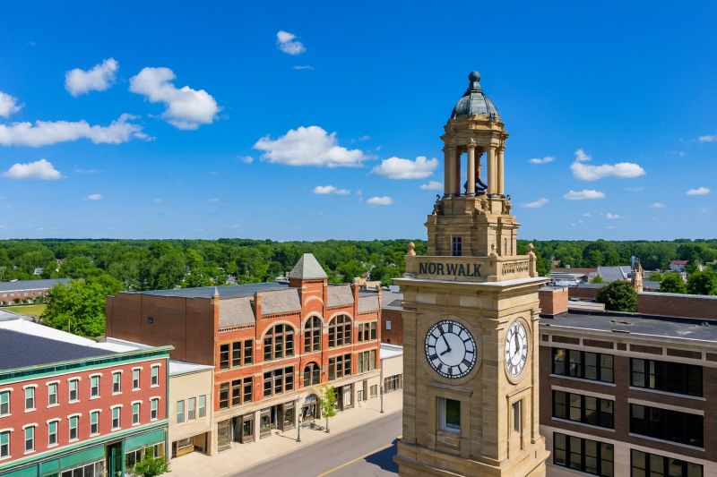 Local Four Season Room Installation in Norwalk, OH